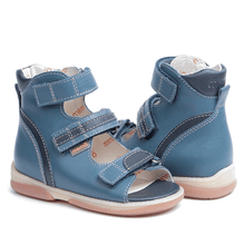 Load image into Gallery viewer, MEMO SHOES VIRTUS JEANS Size 28
